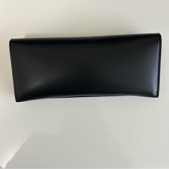 Saint Laurent leather case - Picture 4 of 9